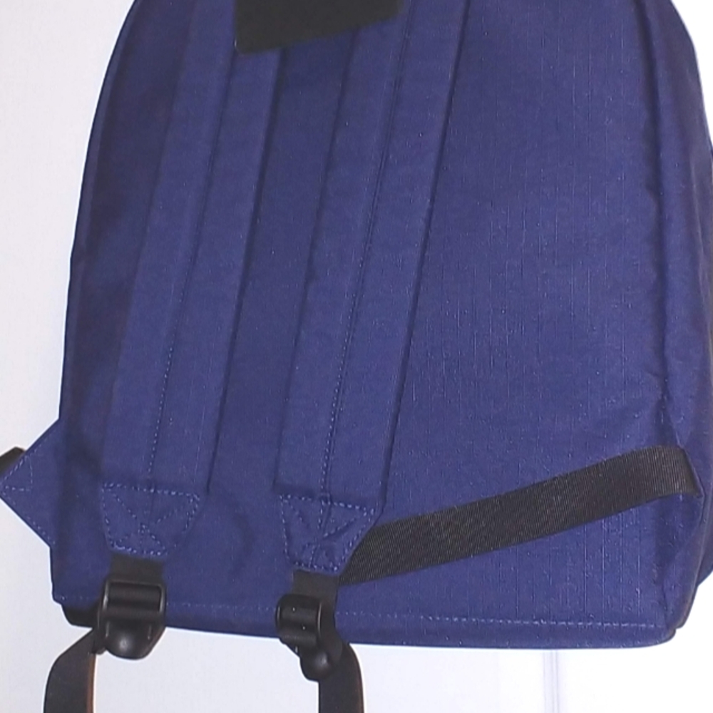 Outhere Backpack, navy nylon brand new NWT - Picture 3 of 9